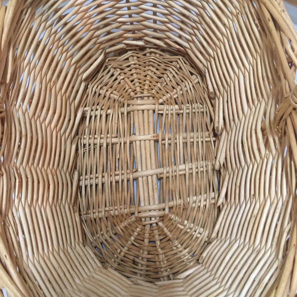 Wicker Basket Medium Natural Tan Oval Woven Willow Handle Cottagecore Farmhouse